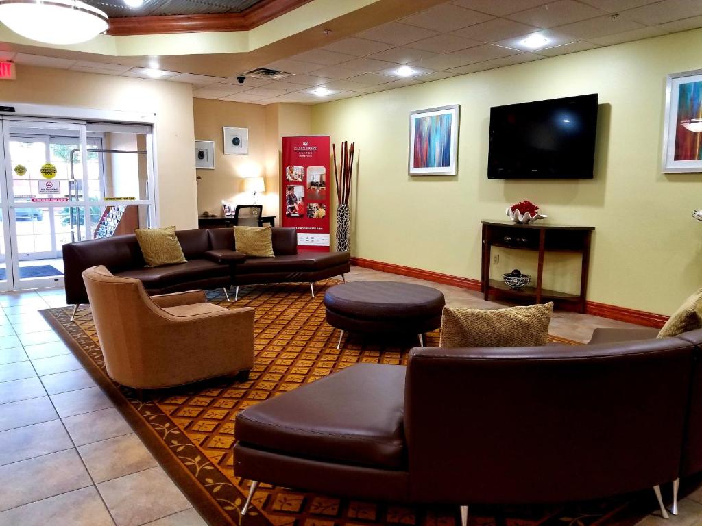 Candlewood Suites San Antonio Downtown an IHG Hotel Main image 2